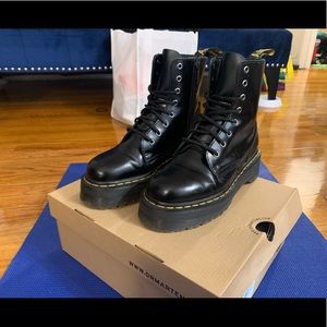 Jadon Dr. Martens US Size 8
